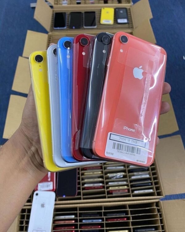 Mixed-iPhone-Wholesale-Pallets.jpeg Mixed Iphone Phones Pallet
