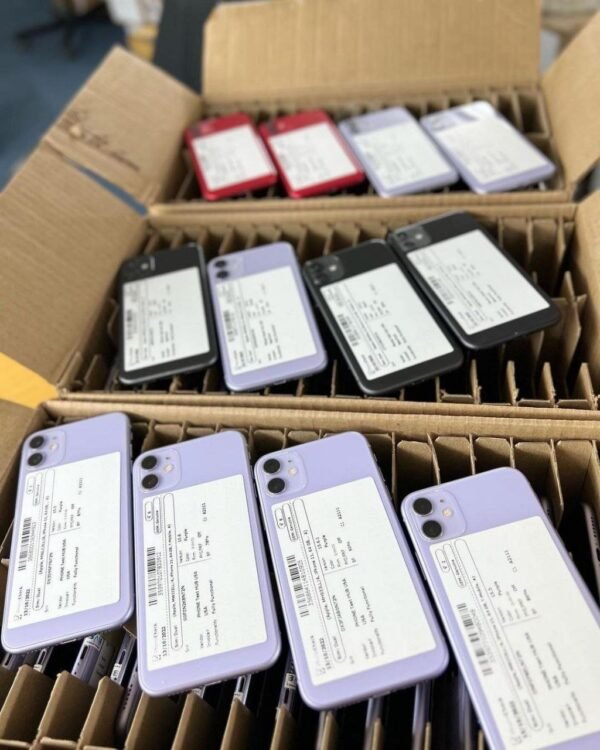 Mixed-iPhone-Wholesale-Pallets2.jpeg Mixed Iphone Phones Pallet