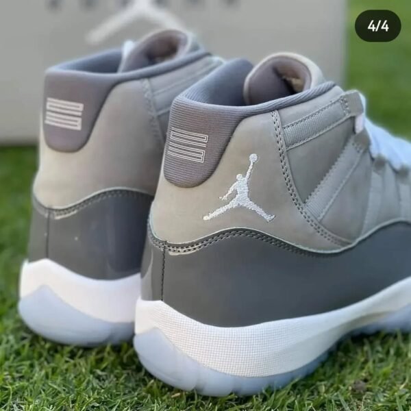 aj4-cool-gray-jordan-pallet-4.jpg AJ4 Cool Gray Jordan Pallet