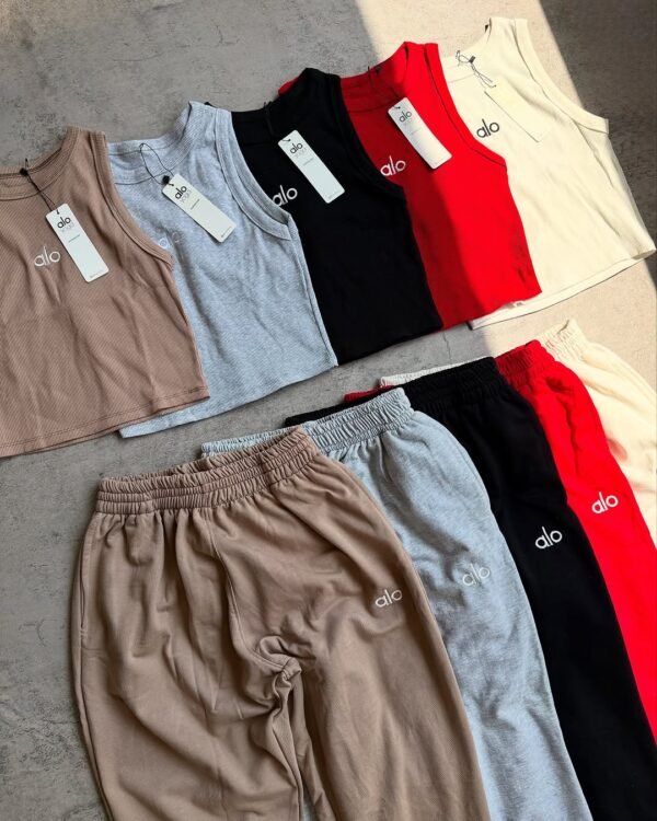 alo-yoga-clothing-pallets-4.jpg Alo Yoga Clothing Pallets