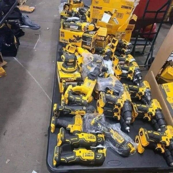 dewalt-tool-pallet-3.jpg DeWalt Tool Pallet