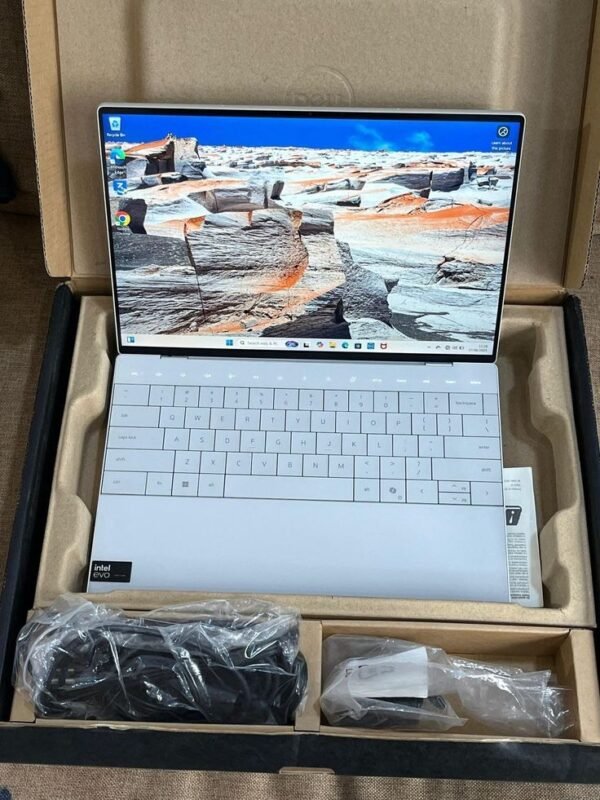 hp-dell-laptop-pallets-2.jpg HP & Dell Laptop Pallets