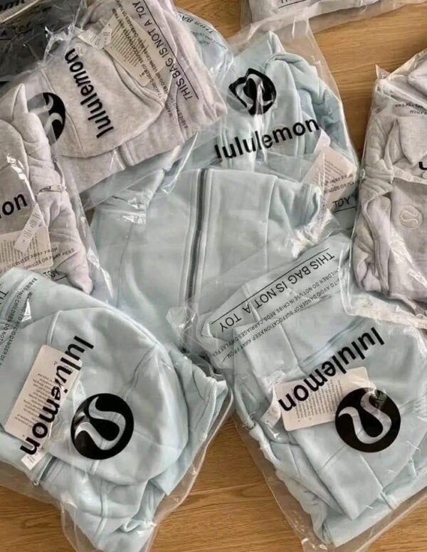 lululemon-pallets-for-sale.jpg Lululemon Clothing Pieces Pallet
