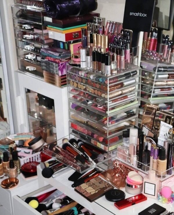 mixed-cosmetic-pallets-3.jpg Mixed Cosmetic Pallets