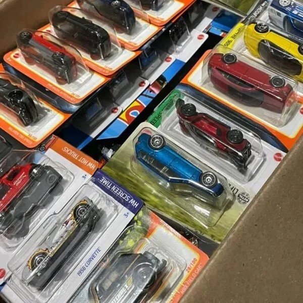 p2.jpg Hot Wheels + Pieces Pallet