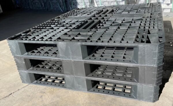 plastic-pallets-1.jpg Plastic Pallets
