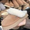ugg-pallets-4.jpg UGG Pallets