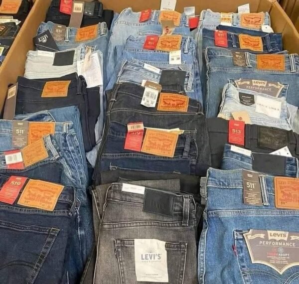 wholesale-jeans-clothing-pallets-8.jpg Branded Jeans Pieces Pallet